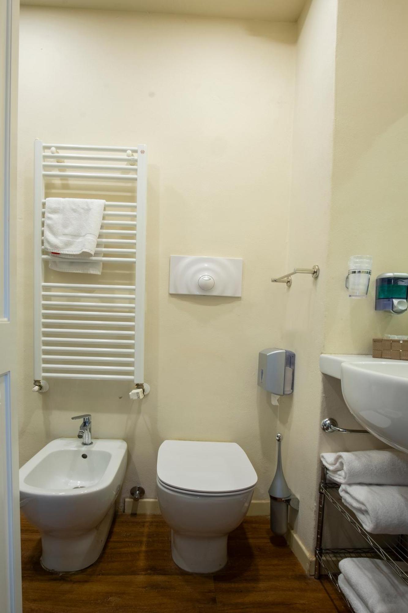 Hotel Il Cortiletto à Plaisance Extérieur photo