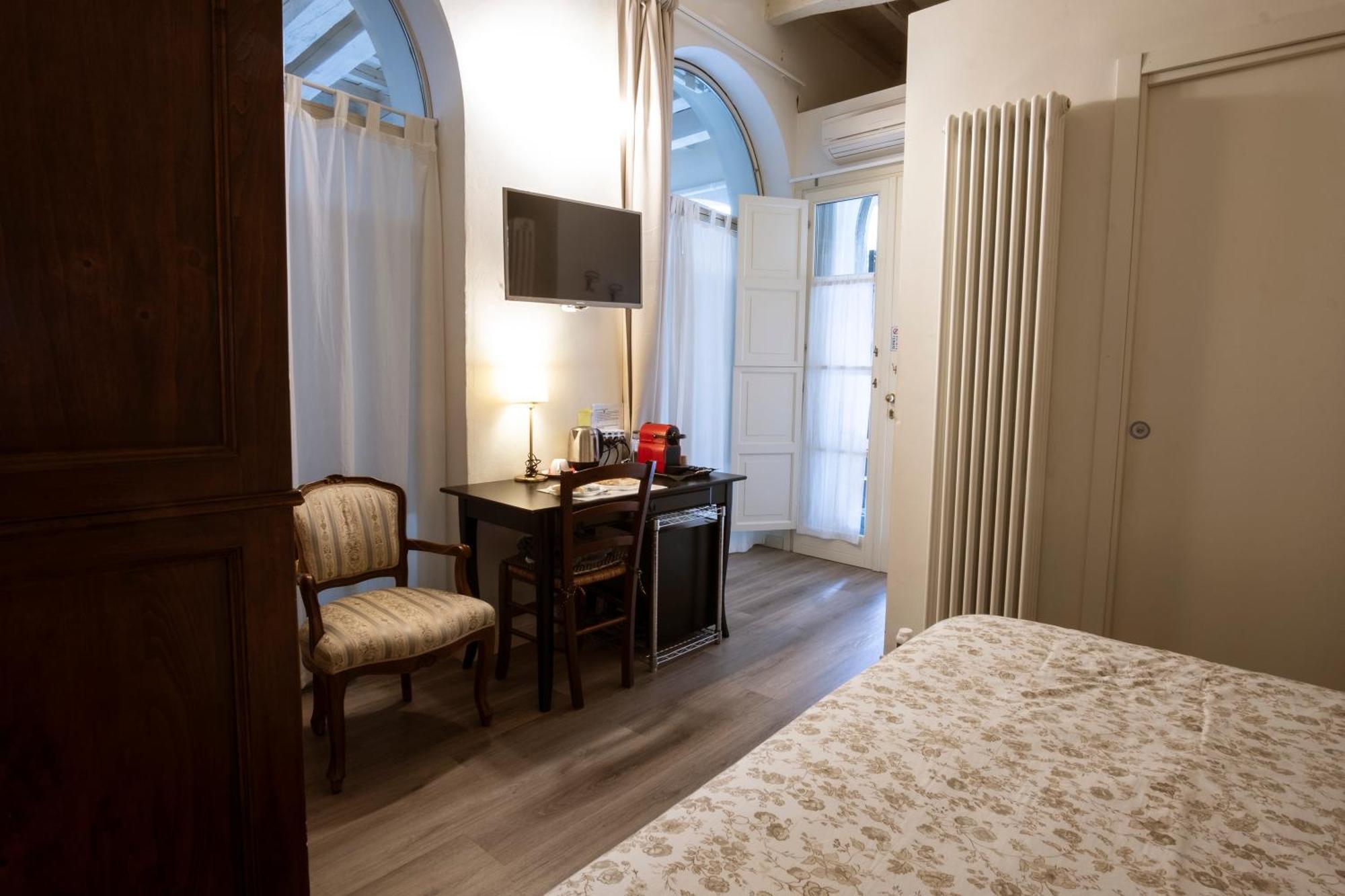 Hotel Il Cortiletto à Plaisance Extérieur photo