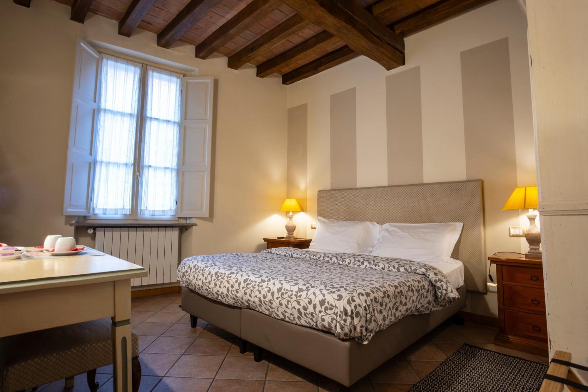 Hotel Il Cortiletto à Plaisance Extérieur photo